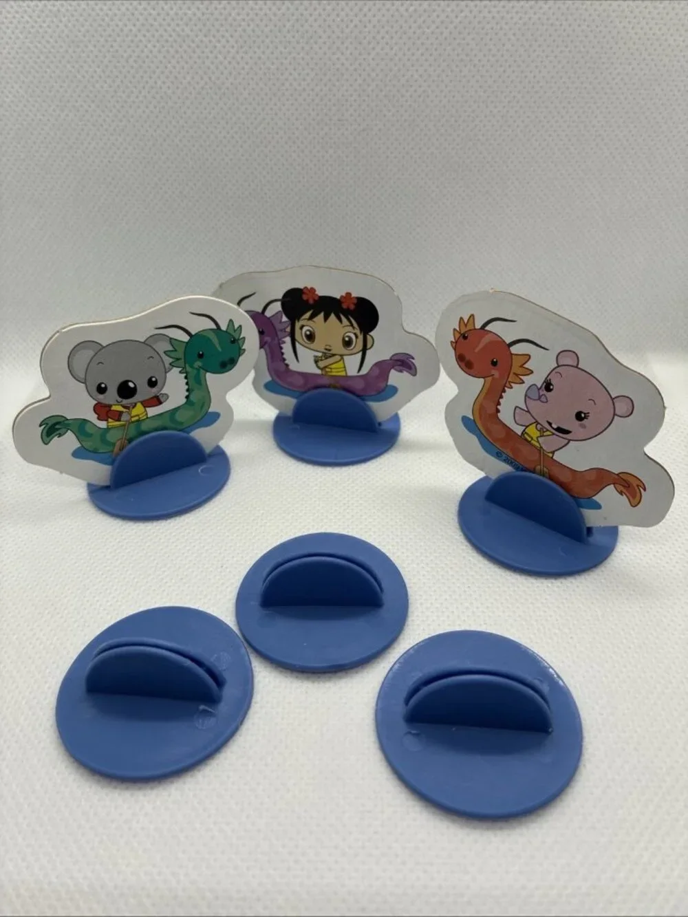 Ni Hao Kai Lan Dragon Boat Race Game 3 Pawns & 6 Blue Stands Replacement Lot